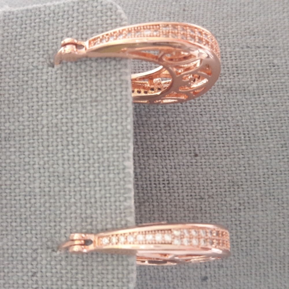 18K Gold Plated Rose Hoop snap on Earings Extra S…
